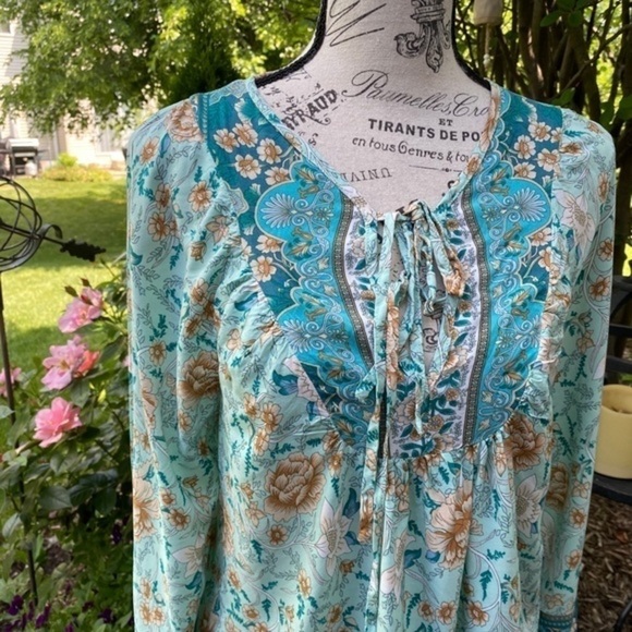 Boho Delicate Blouse - Picture 11 of 15